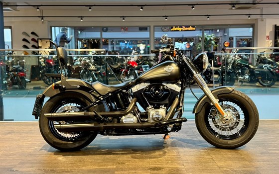 Gebrauchtmotorrad Harley-Davidson Softail Slim FLS - Bild 1