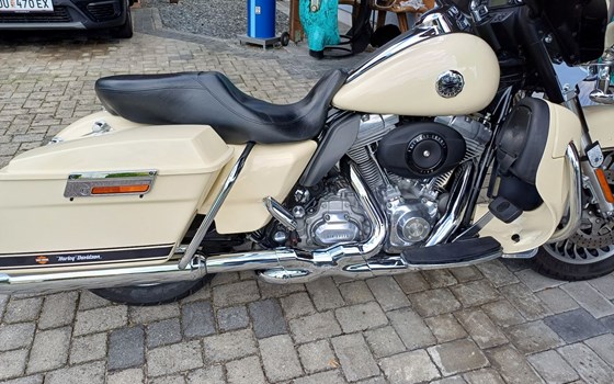 Gebrauchtmotorrad Harley-Davidson Electra Glide FLH - Bild 6
