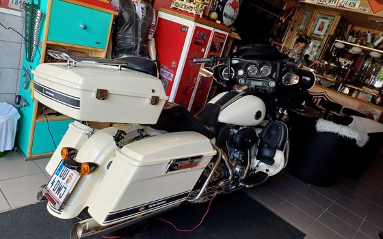 Gebrauchtmotorrad Harley-Davidson Electra Glide FLH - Bild 8