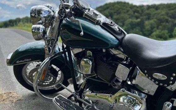 Gebrauchtmotorrad Harley-Davidson Softail Heritage Classic FLHC - Bild 3