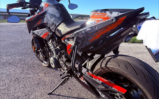 Gebrauchtmotorrad KTM 790 Duke - Bild 11