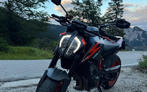 Gebrauchtmotorrad KTM 890 Duke R - Bild 3