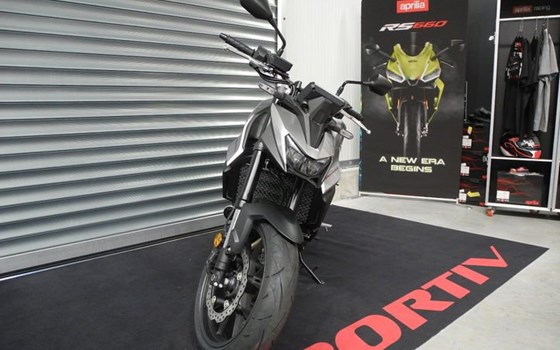 Neufahrzeug Honda CB750 Hornet - Bild 2