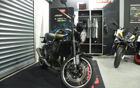 Gebrauchtmotorrad Kawasaki Z900 RS - Bild 4