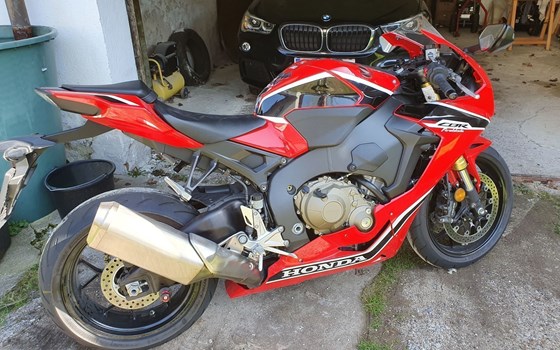 Gebrauchtmotorrad Honda CBR1000RR Fireblade - Bild 4