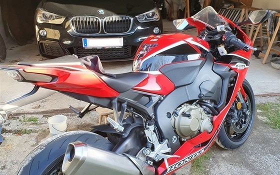 Gebrauchtmotorrad Honda CBR1000RR Fireblade - Bild 6