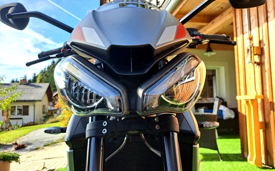 Gebrauchtmotorrad Triumph Street Triple R - Bild 18
