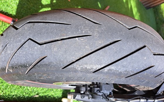 Gebrauchtmotorrad Triumph Street Triple R - Bild 20