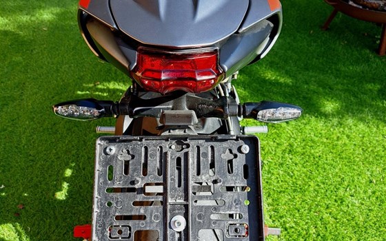 Gebrauchtmotorrad Triumph Street Triple R - Bild 21