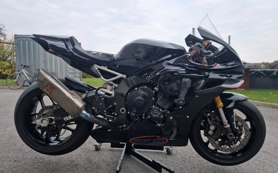 Gebrauchtmotorrad Yamaha R1 GYTR - Bild 1
