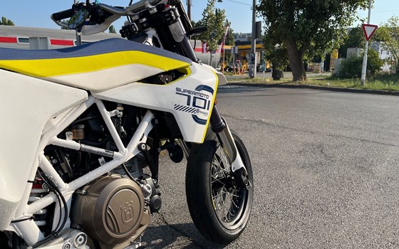 Gebrauchtmotorrad Husqvarna 701 Supermoto - Bild 6