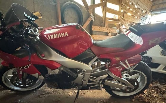 Gebrauchtmotorrad Yamaha R1 - Bild 9