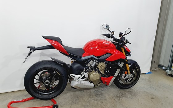 Gebrauchtmotorrad Ducati Streetfighter V4 S - Bild 3