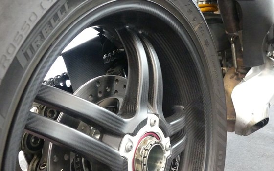 Gebrauchtmotorrad Ducati Streetfighter - Bild 5