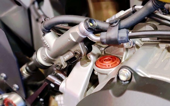 Gebrauchtmotorrad Ducati Streetfighter V2 - Bild 8