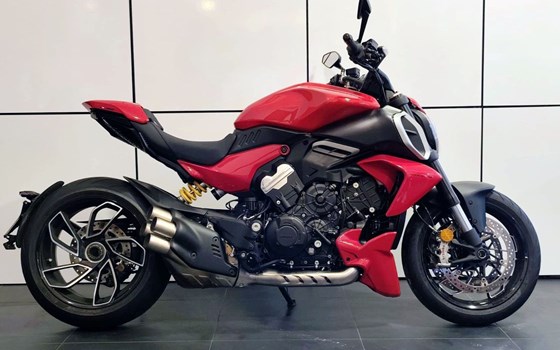 Gebrauchtmotorrad Ducati Diavel V4 - Bild 1