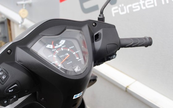 Gebrauchtmotorrad Honda Vision 110 - Bild 4