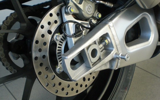 Gebrauchtmotorrad Aprilia RSV4 1100 - Bild 9