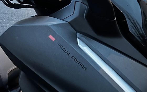 Gebrauchtmotorrad Honda Forza 125 - Bild 4