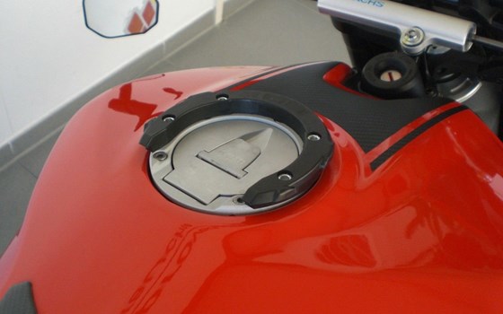 Gebrauchtmotorrad Ducati Streetfighter - Bild 9