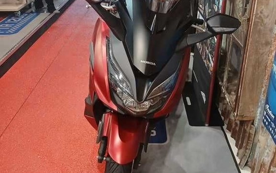 Gebrauchtmotorrad Honda Forza 125 - Bild 5