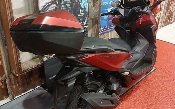 Gebrauchtmotorrad Honda Forza 125 - Bild 8