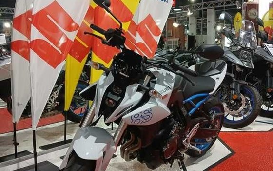 Gebrauchtmotorrad Suzuki GSX-8S - Bild 1