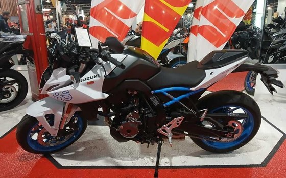 Gebrauchtmotorrad Suzuki GSX-8S - Bild 2