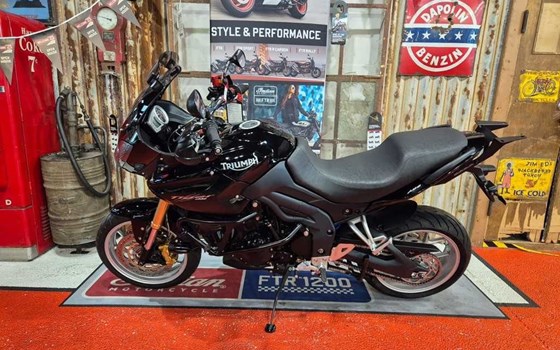 Gebrauchtmotorrad Triumph Tiger 1050 - Bild 9