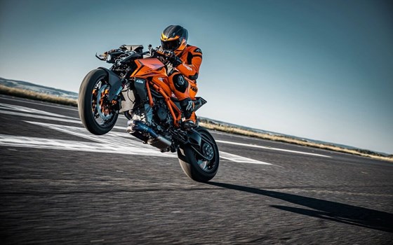 Neufahrzeug KTM 1390 Super Duke R EVO - Bild 10