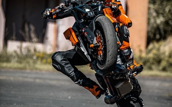 Neufahrzeug KTM 1390 Super Duke R EVO - Bild 8