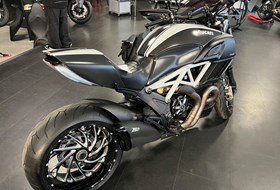 Ducati Diavel Carbon