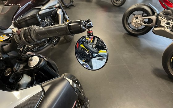 Gebrauchtmotorrad Ducati Diavel Carbon - Bild 4