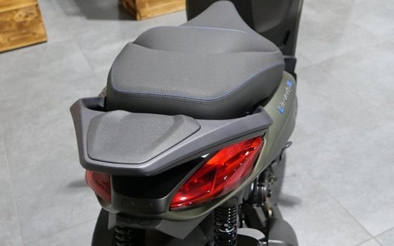 Neufahrzeug Piaggio Beverly 310 S - Bild 11