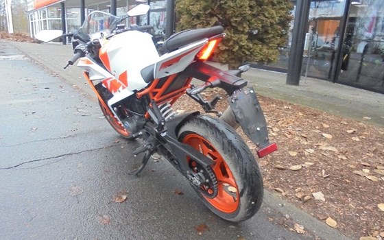 Gebrauchtmotorrad KTM RC 125 - Bild 11