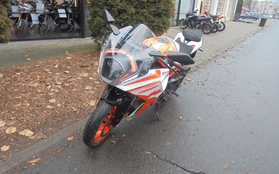 Gebrauchtmotorrad KTM RC 125 - Bild 9