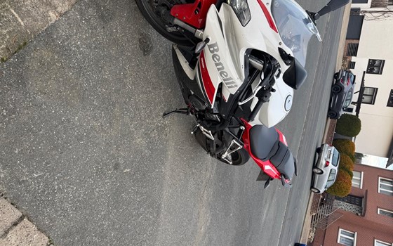 Gebrauchtmotorrad Benelli BN 302 R - Bild 2