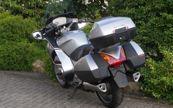 Gebrauchtmotorrad Honda ST 1300 Pan-European - Bild 4