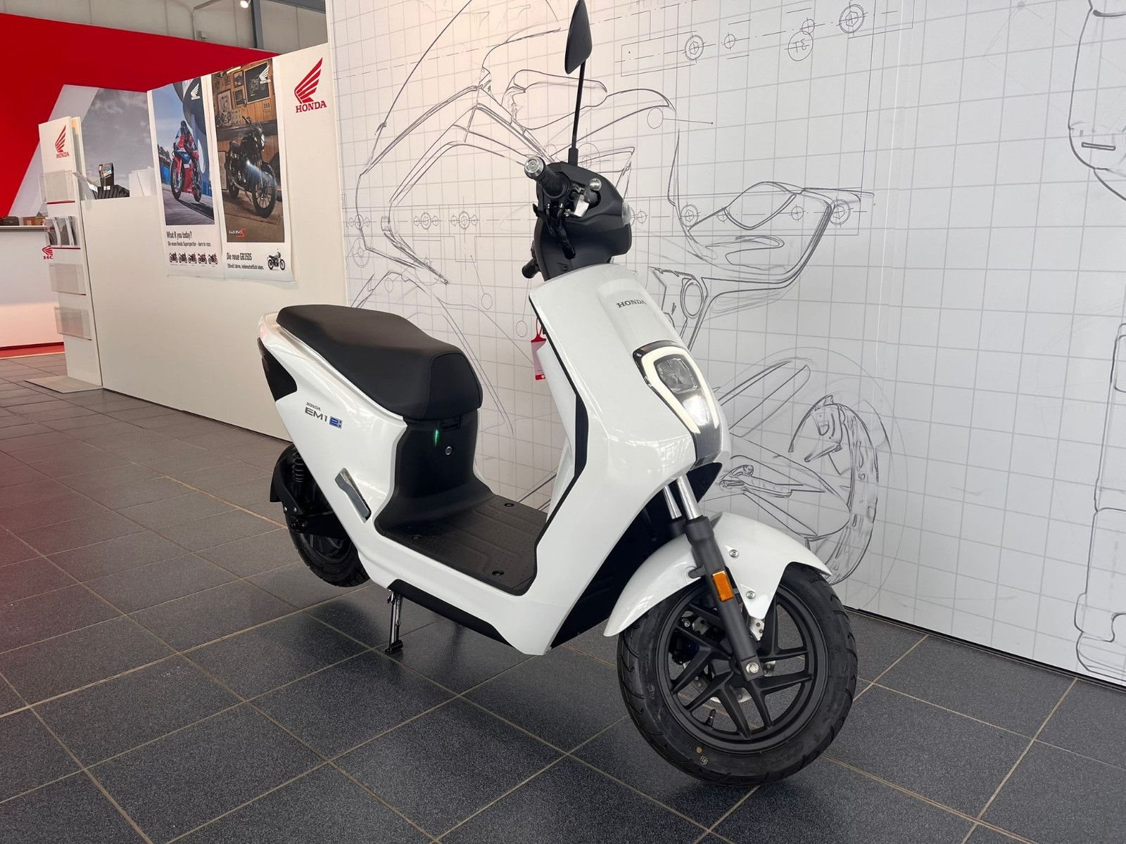 Honda EM1 e