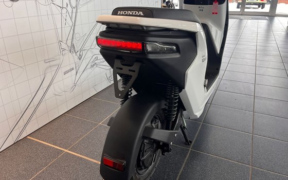 Gebrauchtmotorrad Honda EM1 e - Bild 3