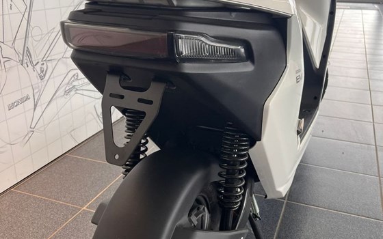 Gebrauchtmotorrad Honda EM1 e - Bild 5