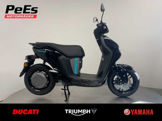 Yamaha NEO's Dual Battery