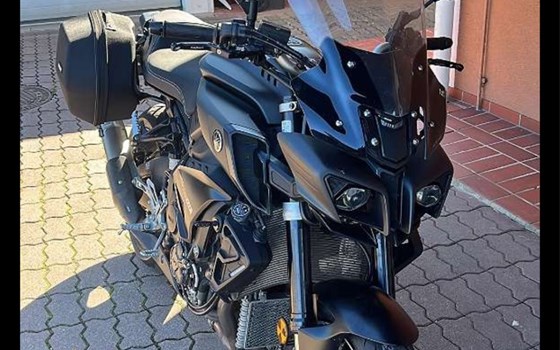 Gebrauchtmotorrad Yamaha MT-10 - Bild 2