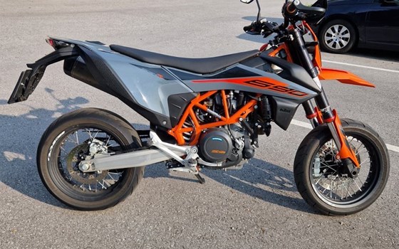 Gebrauchtmotorrad KTM 690 SMC R - Bild 2