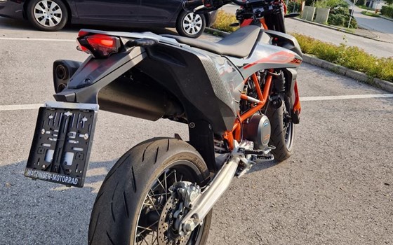 Gebrauchtmotorrad KTM 690 SMC R - Bild 3