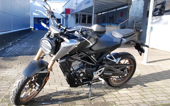 Gebrauchtmotorrad Honda CB125R - Bild 7