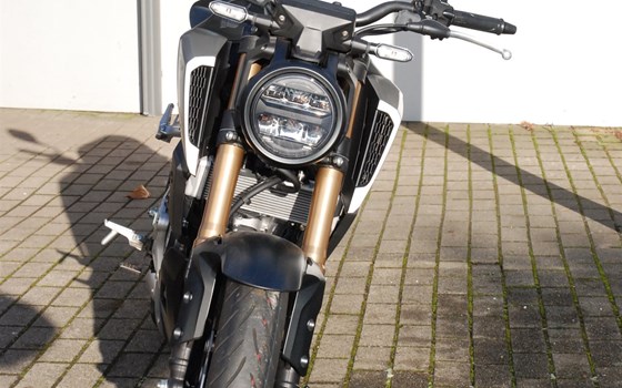 Gebrauchtmotorrad Honda CB125R - Bild 8