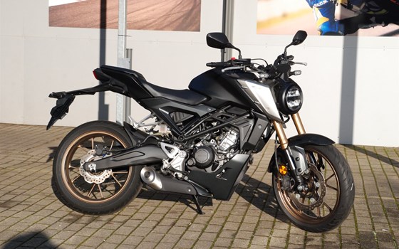 Gebrauchtmotorrad Honda CB125R - Bild 3