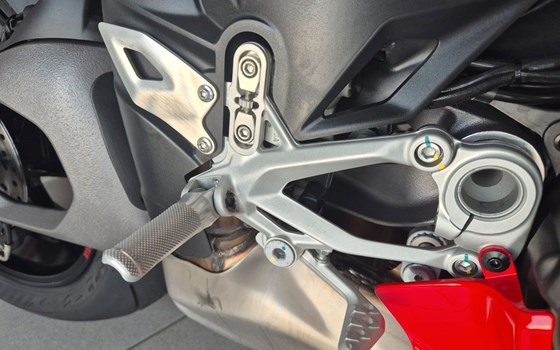 Gebrauchtmotorrad Ducati Panigale V4 - Bild 9