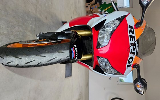 Gebrauchtmotorrad Honda CBR1000RR Fireblade - Bild 3